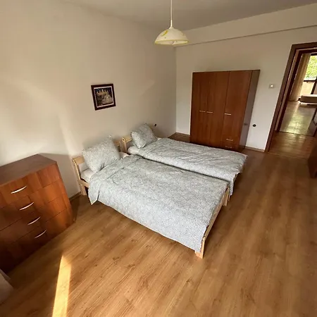 Apartmán маги Kazanlŭk